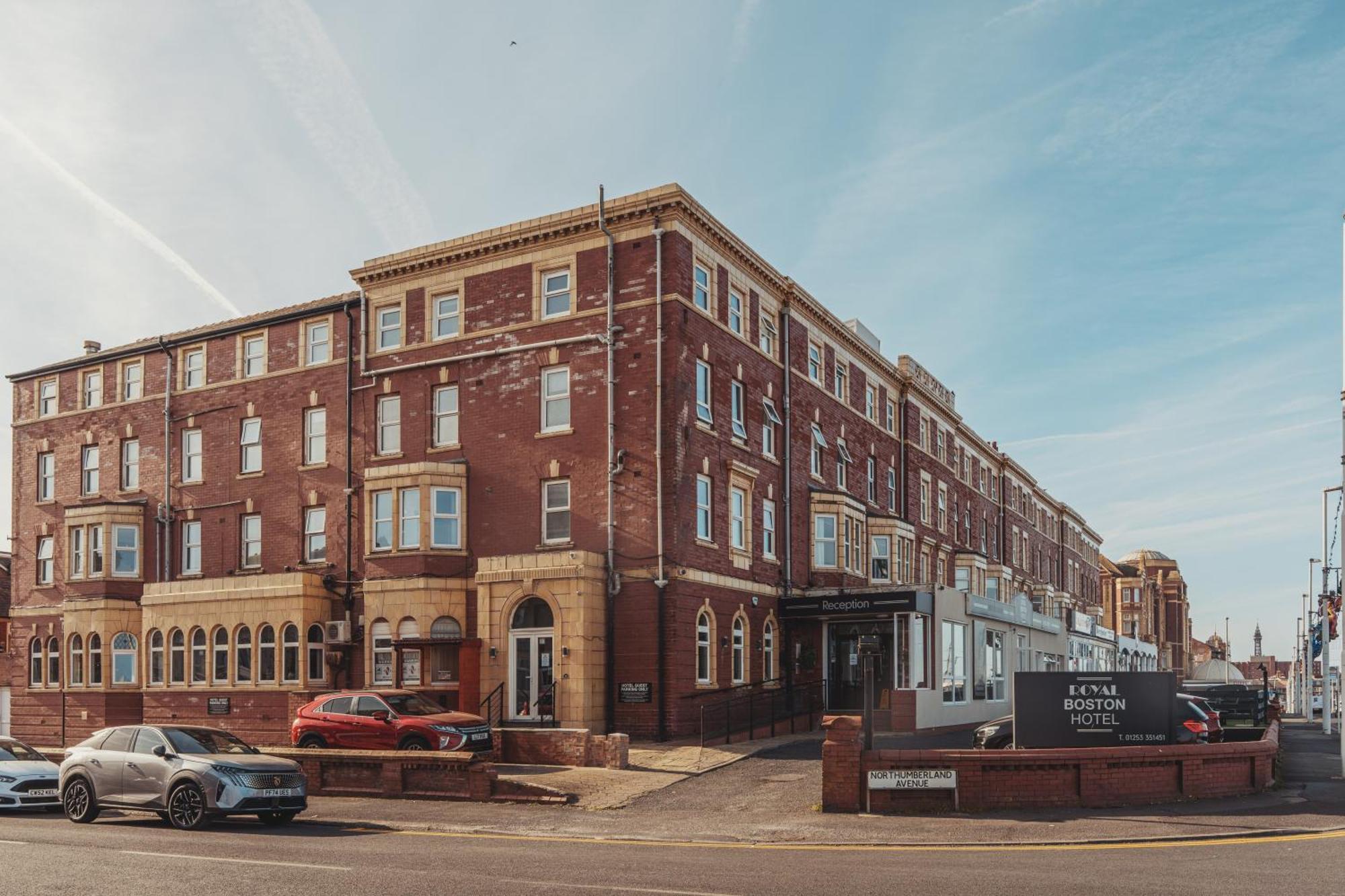 The Royal Boston Hotel By Compass Hospitality — Fotos 1